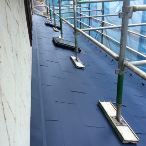 どこに頼めば良い！？発注前に知っておきたい屋根の葺き替えリフォーム費用の相場金額と注意点