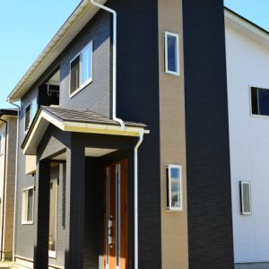 経年劣化は早めの塗装でカバーできる！外壁リフォームの重要性とポイント