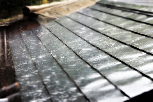 知っておくと安心！屋根の雨漏りが起こる原因と対策のポイント
