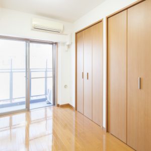 収納が少ないならリフォームで解決！壁にクローゼットを作る方法や気になる費用をご紹介